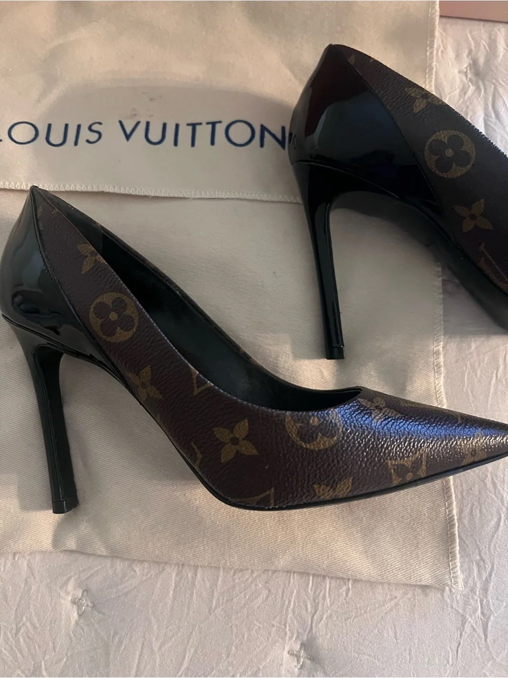 Louis Vuitton Monogram Pointed Stiletto Heels in Brown and Black Patent - Picture 2 of 6